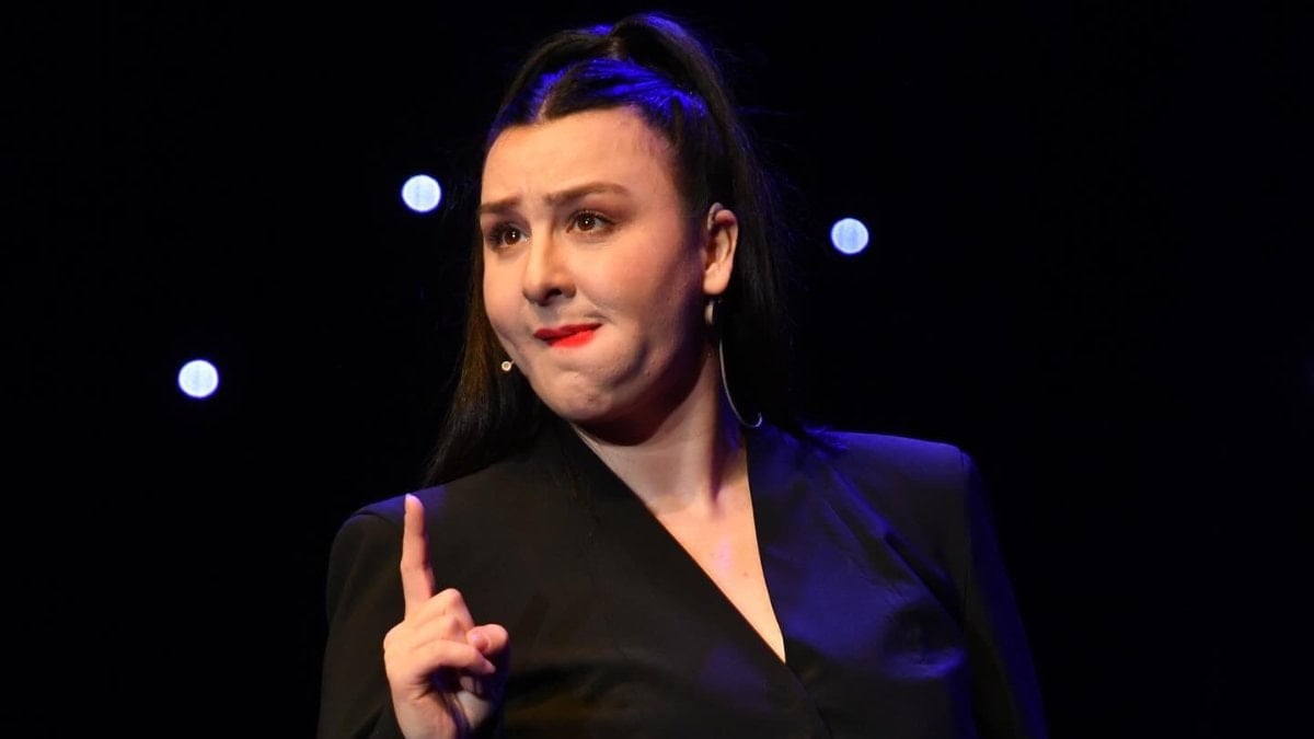 Komedyen Yasemin Sakallıoğlu itirafta bulundu