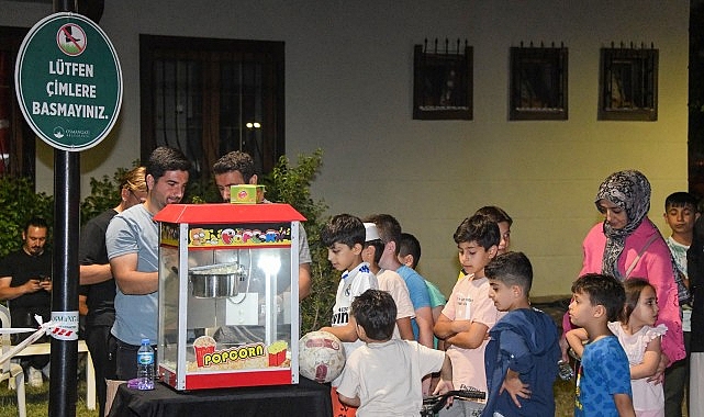Osmangazi Belediyesi'nden Çocuklara Ücretsiz Sinema Keyfi
