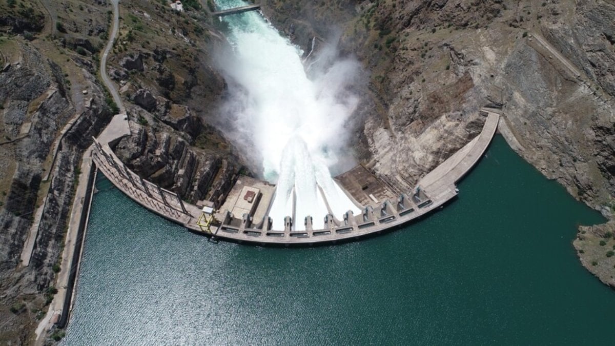 Türkiye'de nisanda hidrolik enerji üretimi rekor kırdı