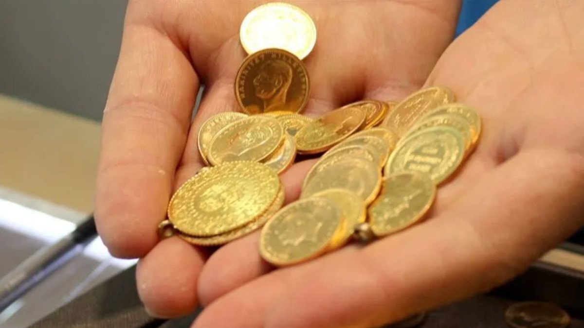Altının onsu yüzde 2,2 düşüşle 4 bin 18 dolara indi
