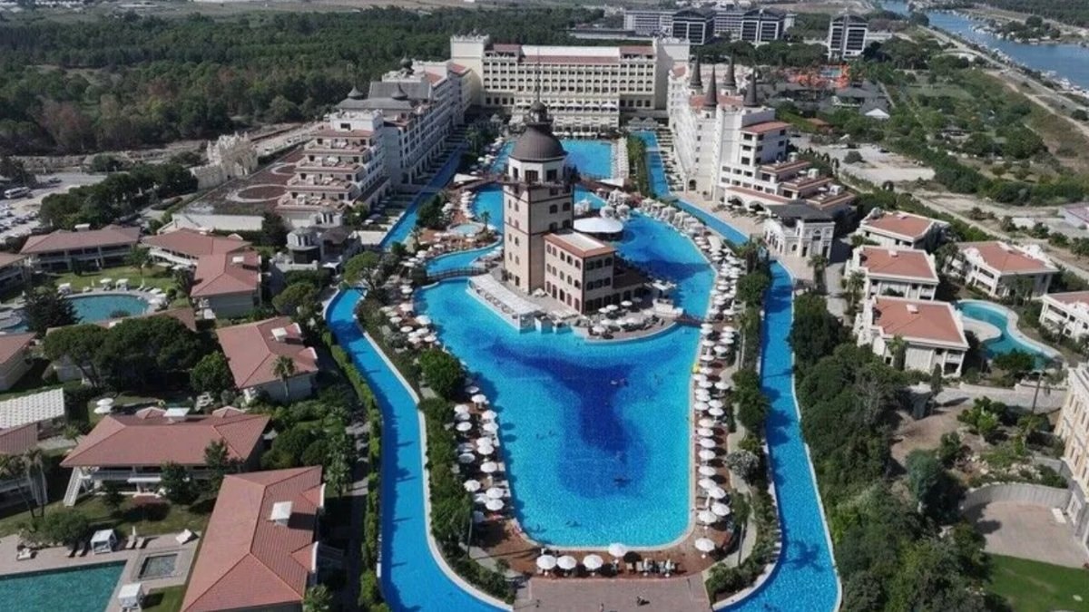 Antalya'ya bu yıl gelen yabancı turist sayısı 6,5 milyonu aştı