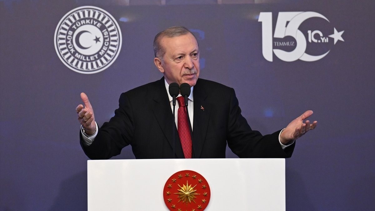 Cumhurbaşkanı Erdoğan'ın 15 Temmuz makalesi 44 ülkede yayımlandı