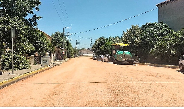Kartepe Uzunbey'de Reform Caddesi yenileniyor