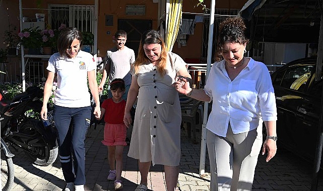 Kemer'de anne adaylarının yol arkadaşı: Anne Taksi