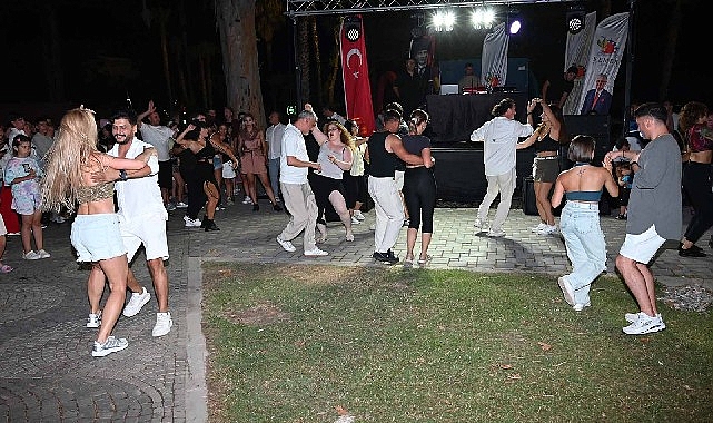 Kemer'de Latin Rüzgarı Esti