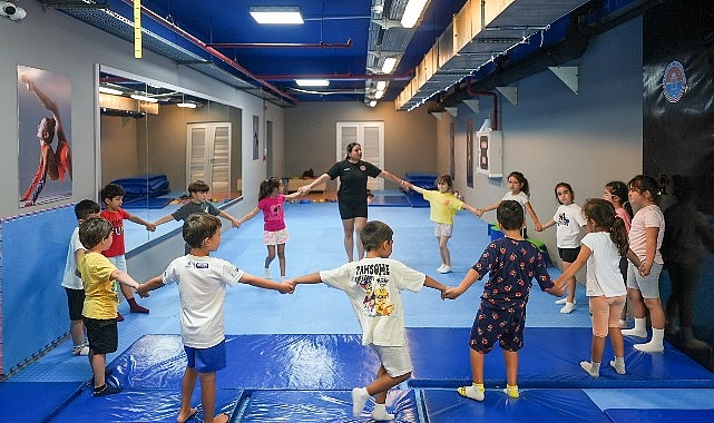 Maltepe Belediyesi Yaz Spor Kursları'yla sporda fırsat eşitliğini destekliyor