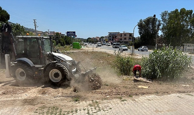 Menderes'in Sahil Bölgesinde Atık Seferberliği