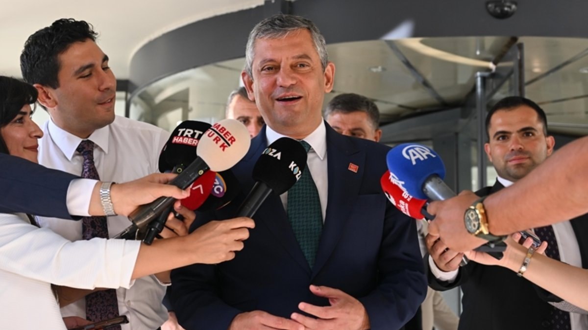 Özgür Özel yeni parti için tarih verdi