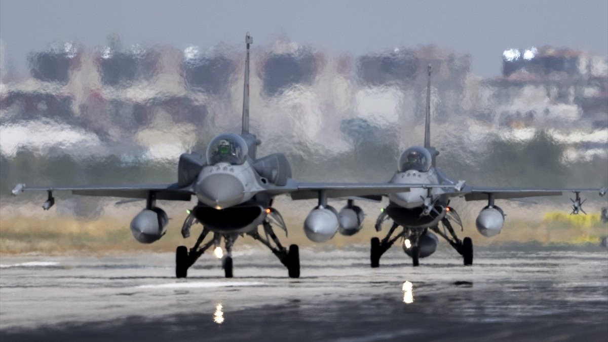 Türk pilotları, Baltık semalarında 7/24 nöbete hazırlanıyor