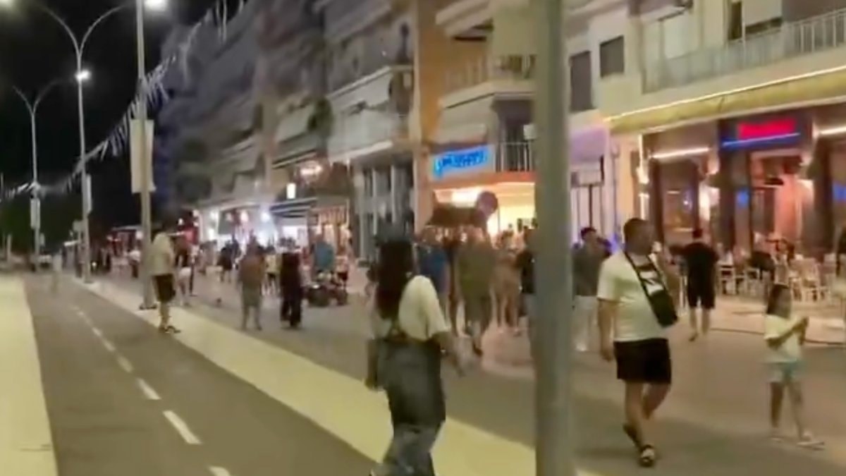 Türk turistlerin Yunanistan'a akını: Kafeler Türklerle dolu