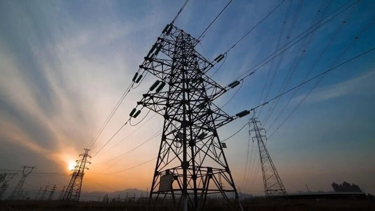 Almanya'da artan elektrik fiyatları muhalefete yaradı