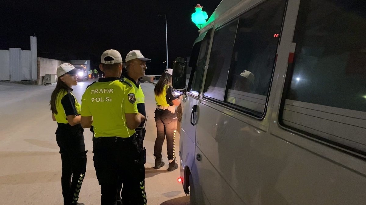 Bursa'da ehliyetsiz ve alkollü çıktı: Ruhsat sahibi ikizinin de 'alkol'den ehliyetine el konulmuş