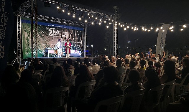 Gebze Kütüphanesi, "Mecnun Çevrim Dışı" ile renklendi
