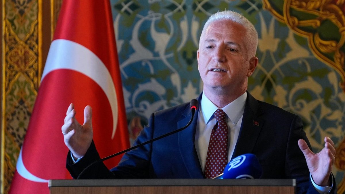 Davut Gül'de Özgür Özel'e Üsküdar yanıtı: Seçim süreci mahkeme kararları ve kanun çerçevesinde yürütüldü