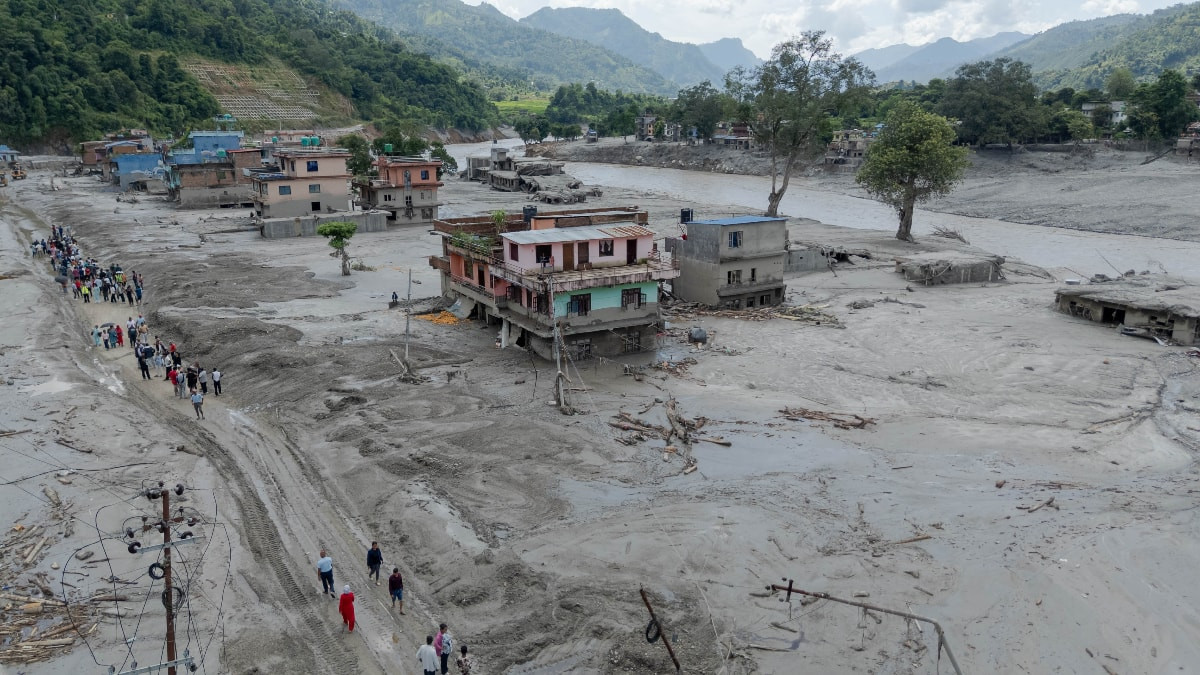 Nepal'deki sel felaketinde acı bilanço artıyor